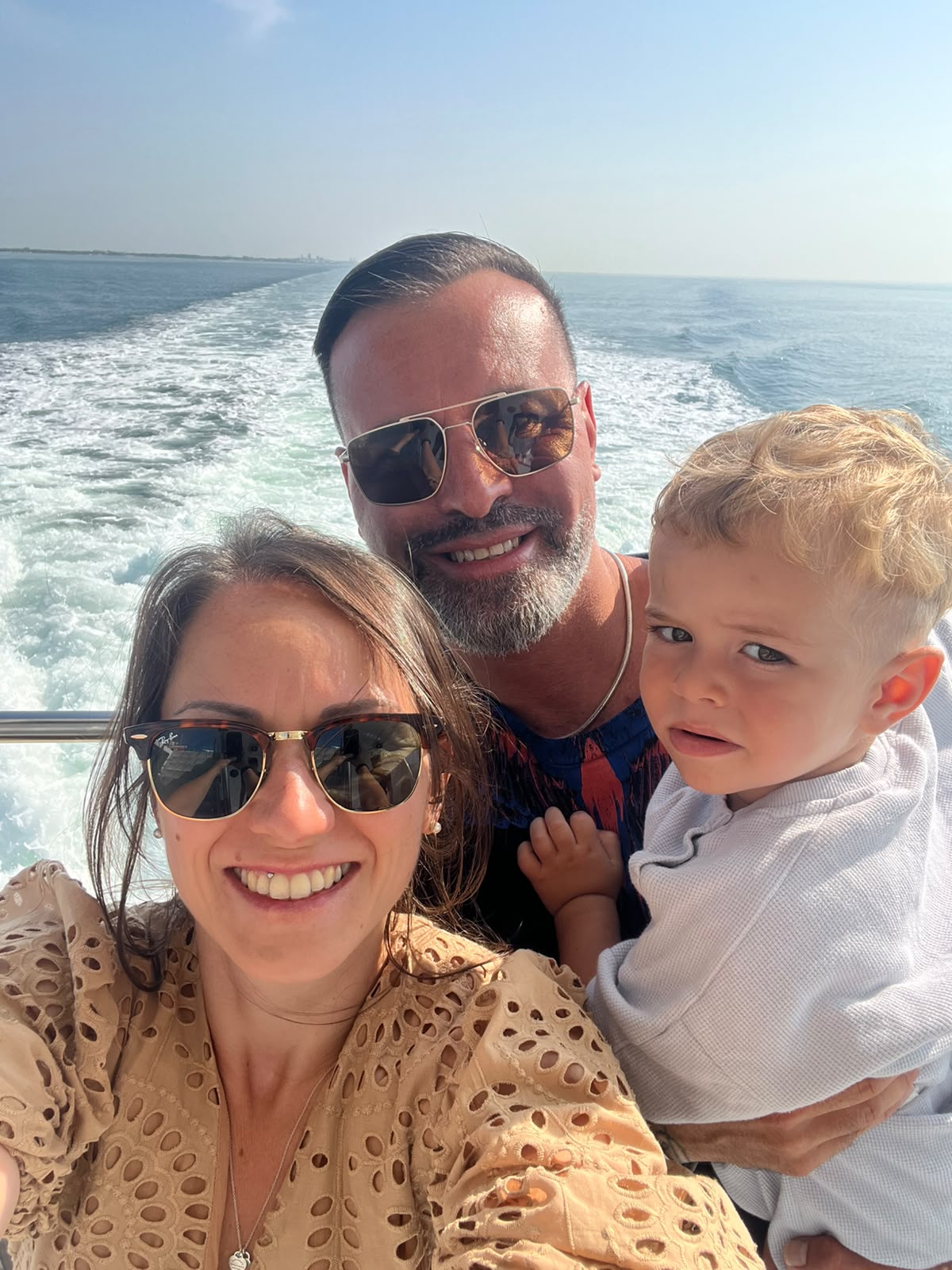 Valeria, Simone e Giulio insieme in barca